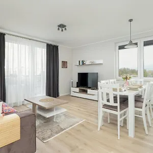 Apartament With 2 Bedrooms And Free Garage By Renters, Poznań